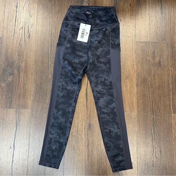 🆕 ZYIA Active Hero Camo Mesh Pocket Hi-rise 7/8 24" SZ 8/10 - Picture 4 of 6